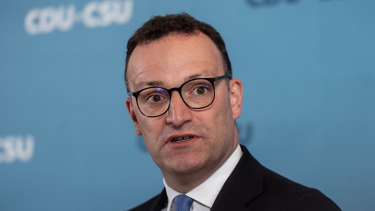Spahn setzte sich laut Bericht über Warnungen zum Maskendeal mehrfach hinweg. 