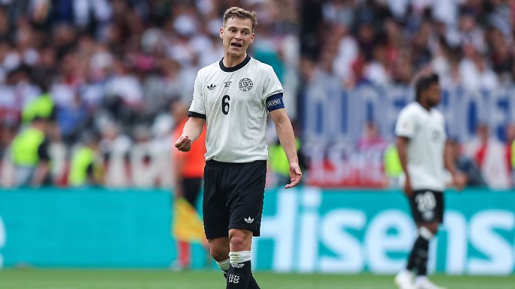 Enttäuscht nach den Niederlagen gegen Portugal und Frankreich: DFB-Kapitän Joshua Kimmich.