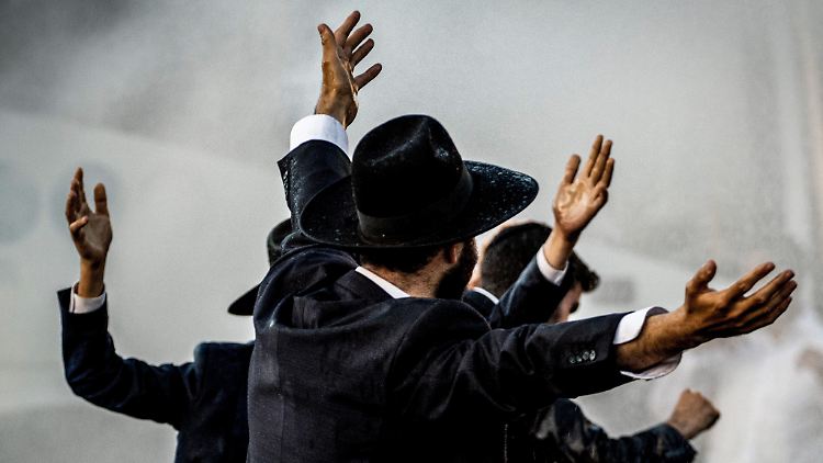 Ultraorthodoxe demonstrieren in Jerusalem gegen die Wehrpflicht. 