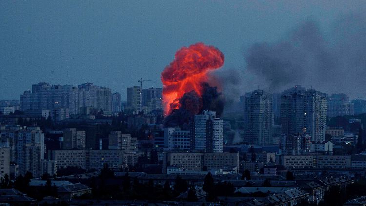Explosion nach russischem Luftangriff auf Kiew vom vergangenen Freitag. 