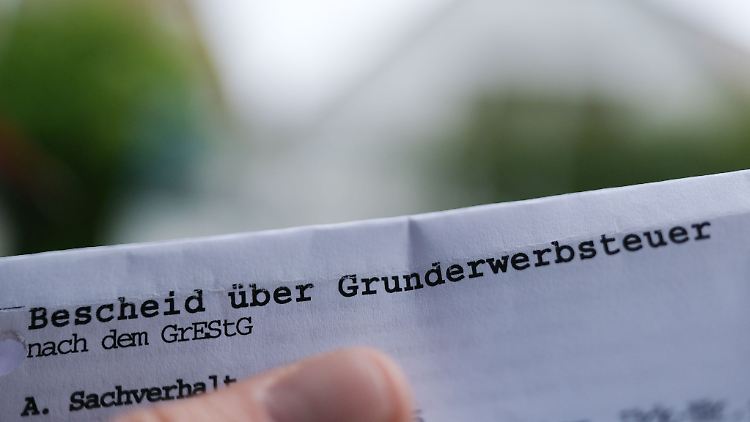 Fällt im Zweifel nicht nur für Grund und Boden an: Grunderwerbsteuer.