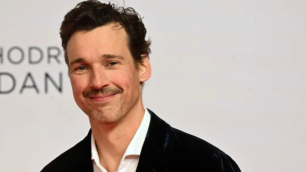 Der-Schauspieler-Florian-David-Fitz-zeigt-sich-bei-der-Premiere-des-Films-Oskars-Kleid-in-der-Astor-Filmlounge-im-ARRI