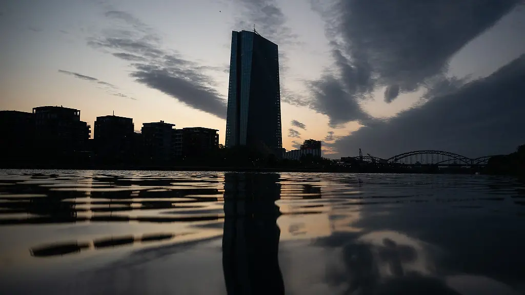 Aktuell-haelt-die-hartnaeckig-hohe-Inflation-die-Hueter-des-Euro-in-Atem