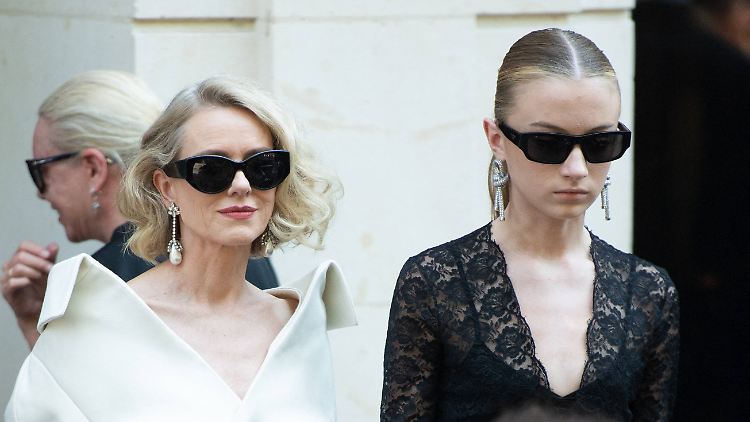 Schauspielerin Naomi Watts und ihre Model-Tochter Kai (v.l.).