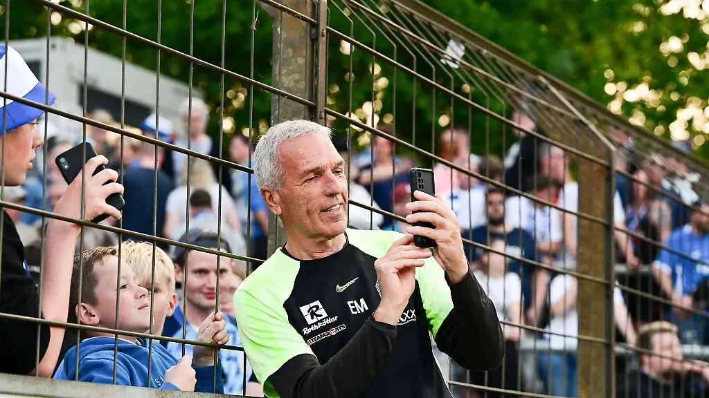 b72079a147109a4f915626a242661b9f