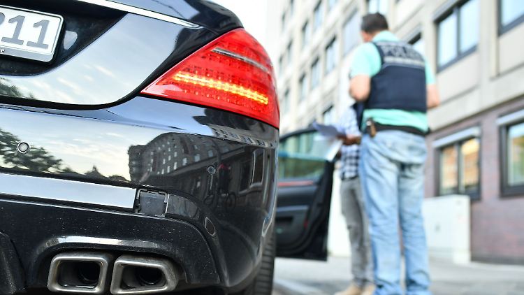 Rummaulen bei der Polizeikontrolle? Wer Dampf ablässt, kann sich schnell mit erhöhten Bußgeldern konfrontiert sehen - zu Recht?