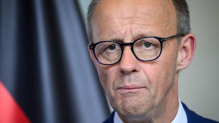 Kanzler Merz blickt sorgenvoll auf die Lage im Nahen Osten. 