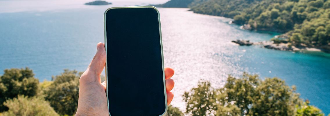 In der Türkei gelten keine Roaming-Schutzvorgaben, deshalb sollten Türkei-Urlauber ihre eSIM nutzen.
