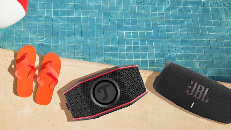 Mit wasserfesten Lautsprechern gibt es auch direkt am Beckenrand satten Sound.