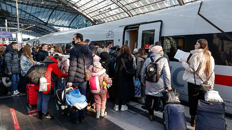 Wollen Familien künftig definitiv beieinander sitzen, müssen sie ab Sonntag mehr Geld für ihre reservierten Plätze bezahlen.