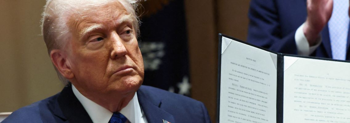 epi_227944003_REUTERSFOTO_2025-06-13T145631Z 153719310 RC27KDAXGOXZ RTRMADP 3 USA-TRUMP-ELECTION-DEMOCRATS.JPG_FILE PHOTO_ U.S. Pre.jpg