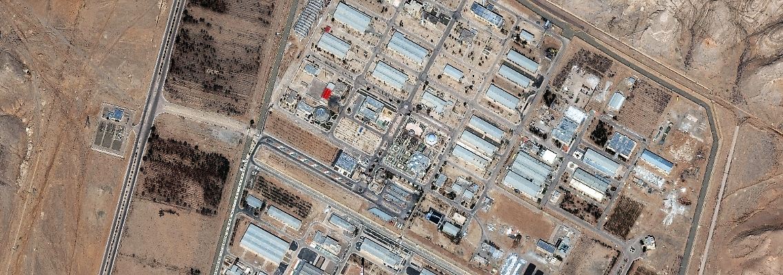 AFP__20250613__62869NP__v1__HighRes__IranIsraelNuclearFacilityIsfahan.jpg