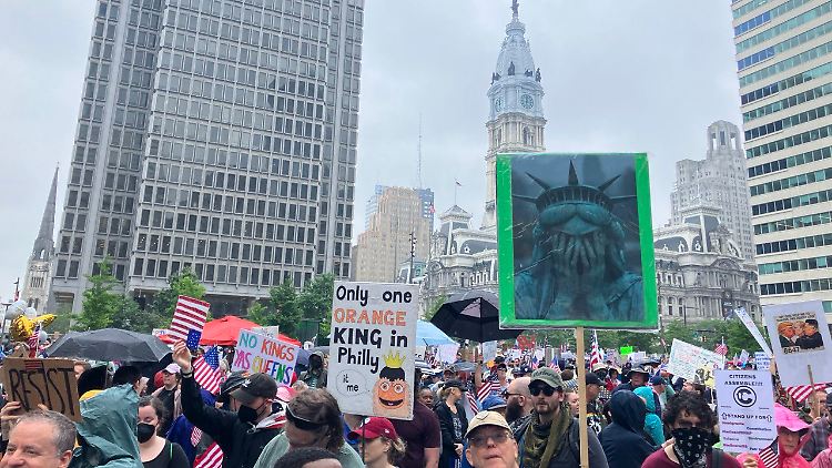 In Philadelphia demonstrierten Zehntausende.