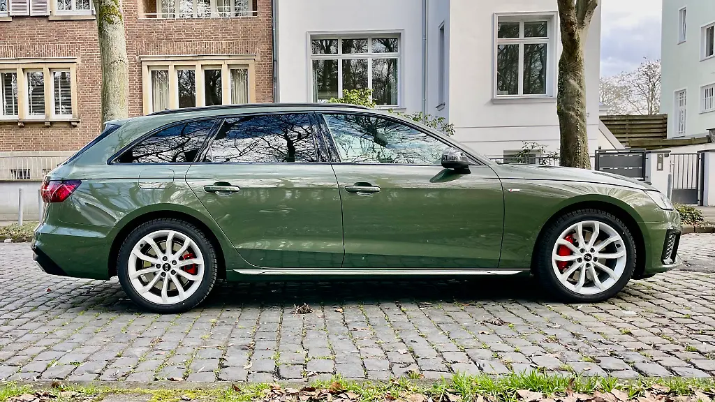 Audi-A4-Avant-45TFSI-Q-SE