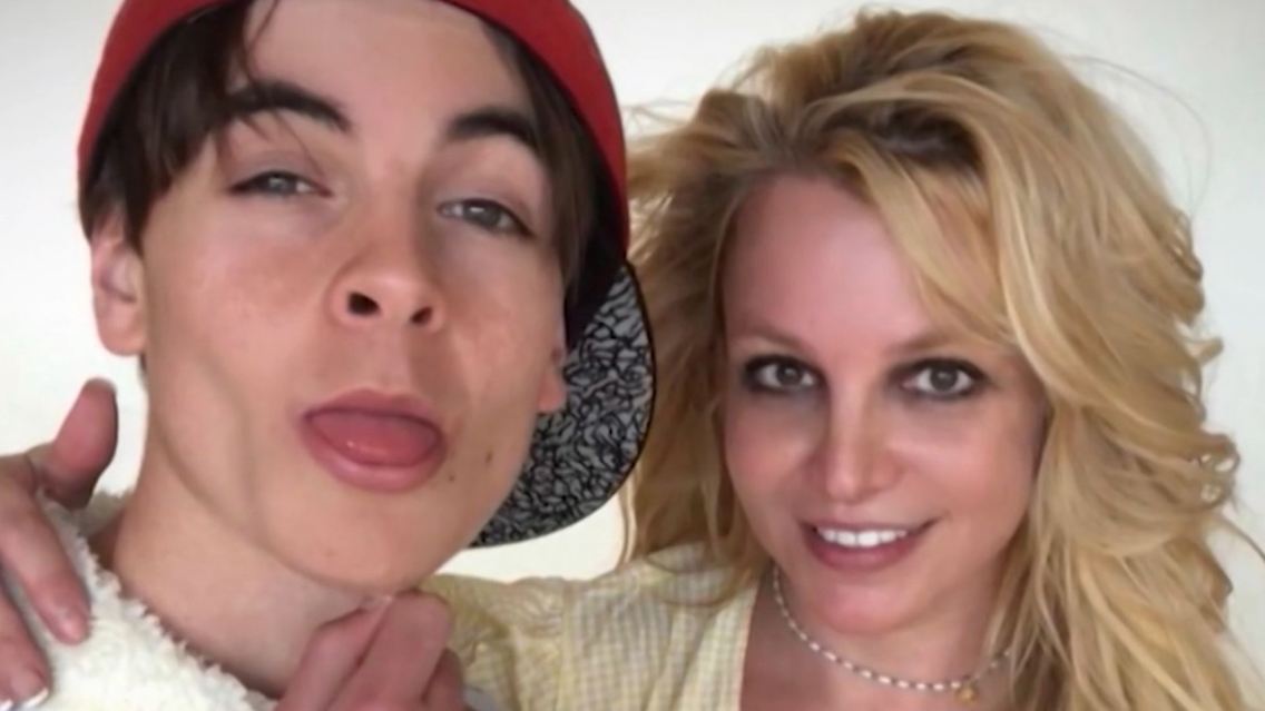 BritneySohnKontakt.jpg