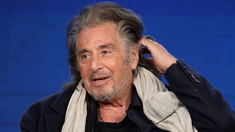 Mit der Audienz beim Papst wird ihm eine besondere Ehre zuteil: Al Pacino.