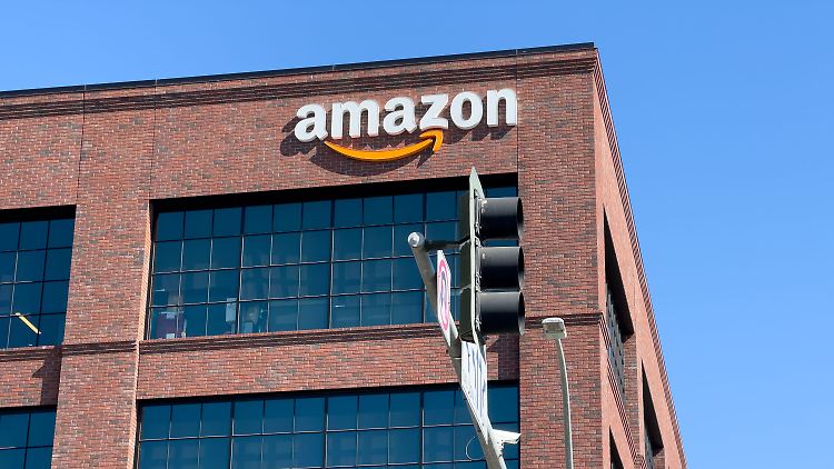 Amazon-Chef Jassy erwartet, dass KI-Agenten immer mehr Routineaufgaben übernehmen werden.
