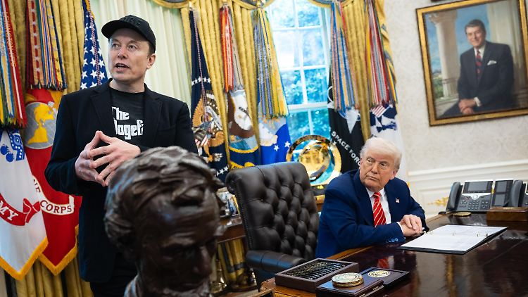 Während Präsident Trump davon ausgeht, mit dem Gesetz die US-Wirtschaft anzukurbeln, geht Musk von einem Risiko für den Staatshaushalt aus.