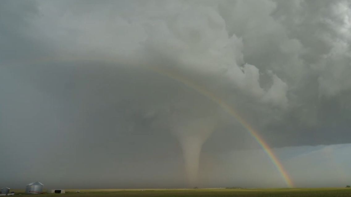 Tornado_Regenbogen.jpg