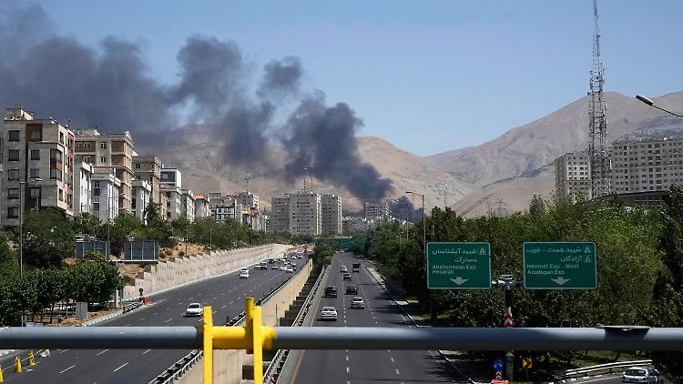 Aus dem Iran kann man aktuell auf dem Landweg über Armenien oder die Türkei ausreisen. 