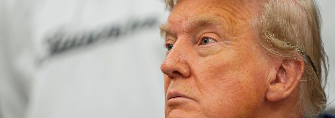 2025-06-18T194158Z_721179036_RC275FAUW23R_RTRMADP_3_USA-TRUMP.JPG