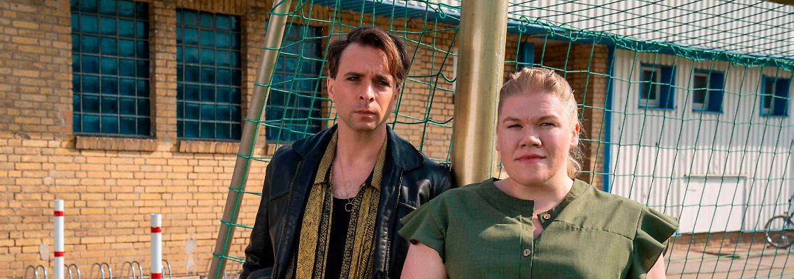 Die Kriminalkommissare Vincent Ross (André Kaczmarczyk) und Alexandra Luschke (Gisa Flake) ermitteln in einem Mordfall in Küstrin.