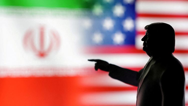 US-Präsident Trump äußerte sich nicht eindeutig zu einem möglichen Eingreifen gegen den Iran und schloss dies nicht aus.