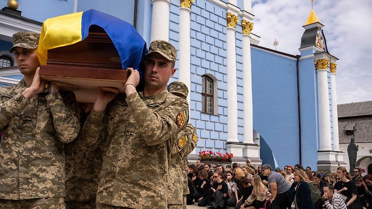 "Der Feind erschwert uns die Identifizierung der Toten", schreibt der ukrainische Innenminister.