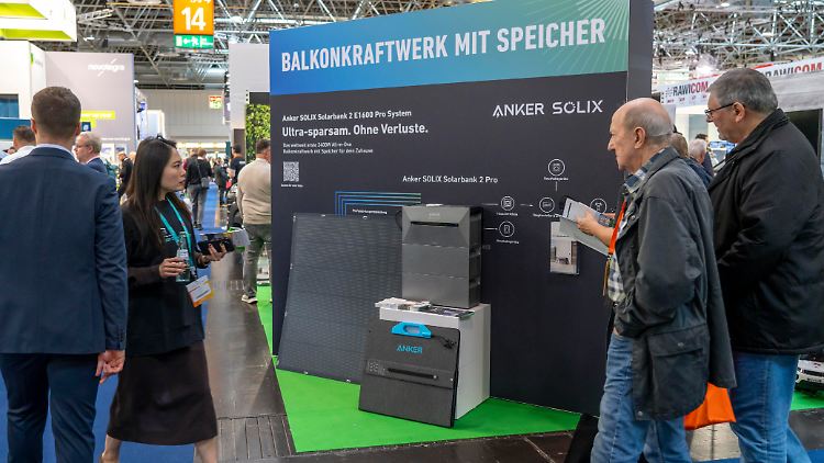 Eines der beliebten Balkonkraftwerke inklusive eines Stromspeichers. 
