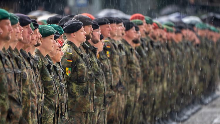Rund 5000 Soldatinnen und Soldaten der Bundeswehr sind seit April an zwei Standorten in Litauen stationiert.