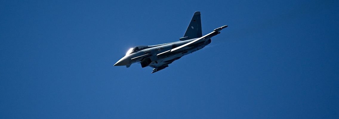 AFP__20250618__62V47D3__v2__HighRes__FranceDefenceTransportAviationAirshow.jpg