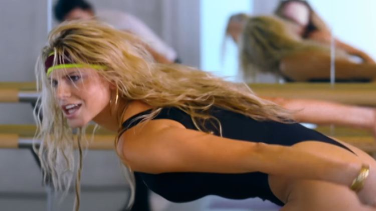 Deanne Berry 2004 als Vorturnerin im "Call On Me"-Video.
