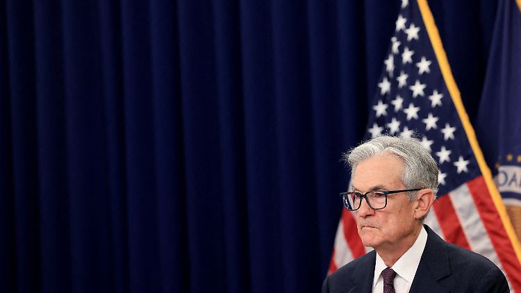 Powell ist noch bis zum nächsten Mai im Amt - sofern Trump nicht vorher seine Entlassung betreibt.