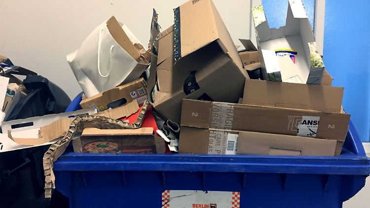Die Grünen wollen eine kommunale Verpackungssteuer mit einem eigenen Gesetzentwurf ermöglichen. (Symbolbild)