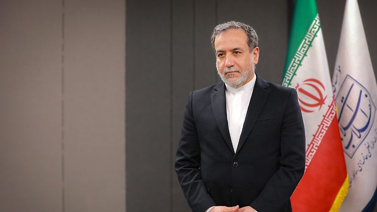 Irans Außenminister spricht von einer "schwerwiegenden Verletzung der UN-Charta". 