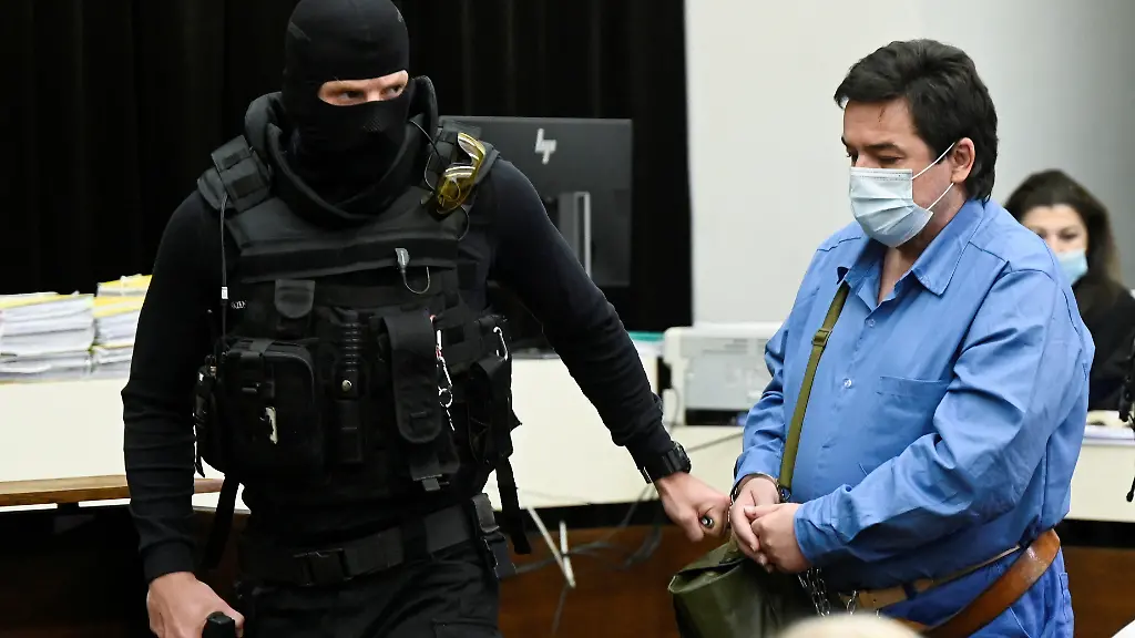 7757d92e424f3fad297d30db96a6d56b