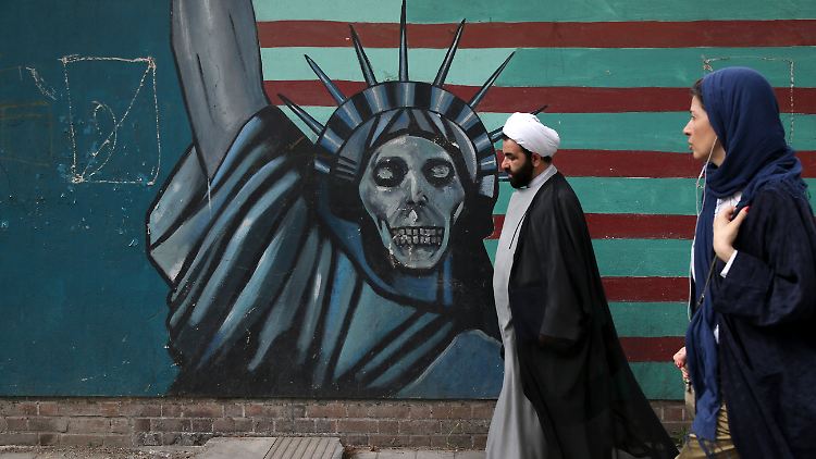 Mögliche Gegenschläge des Iran dürfen sich laut Bernstorff nur gegen militärische Ziele richten.
