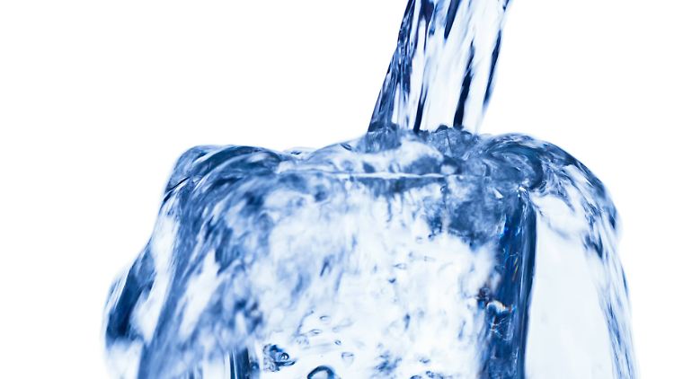 Den Mineralwässern ist eine etwaige Belastung nicht anzusehen.