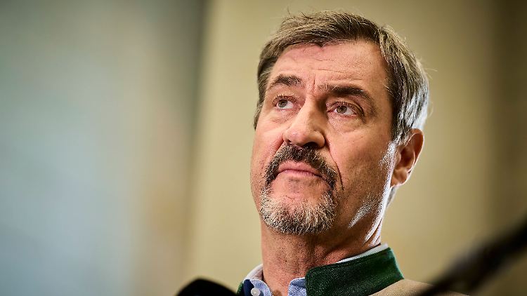 Verteidigung werde "wahrscheinlich nicht nur mit Fragebögen und Freiwilligkeit gehen", sagte Söder.