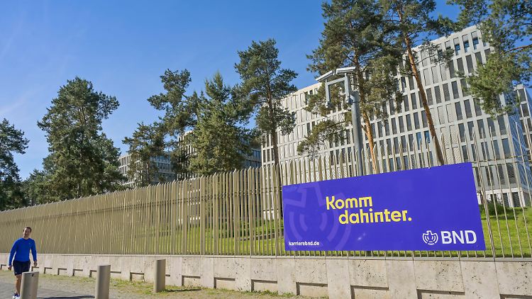 Der BND sucht nicht nur Terroristen, sondern auch Nachwuchs.