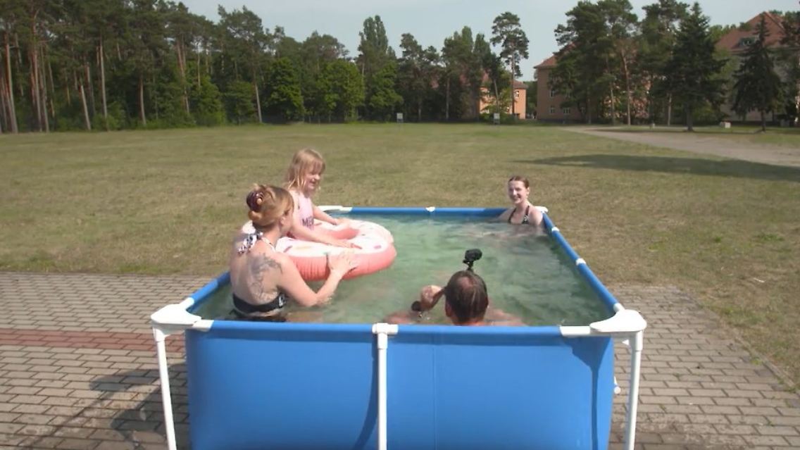 gartenpools.jpg