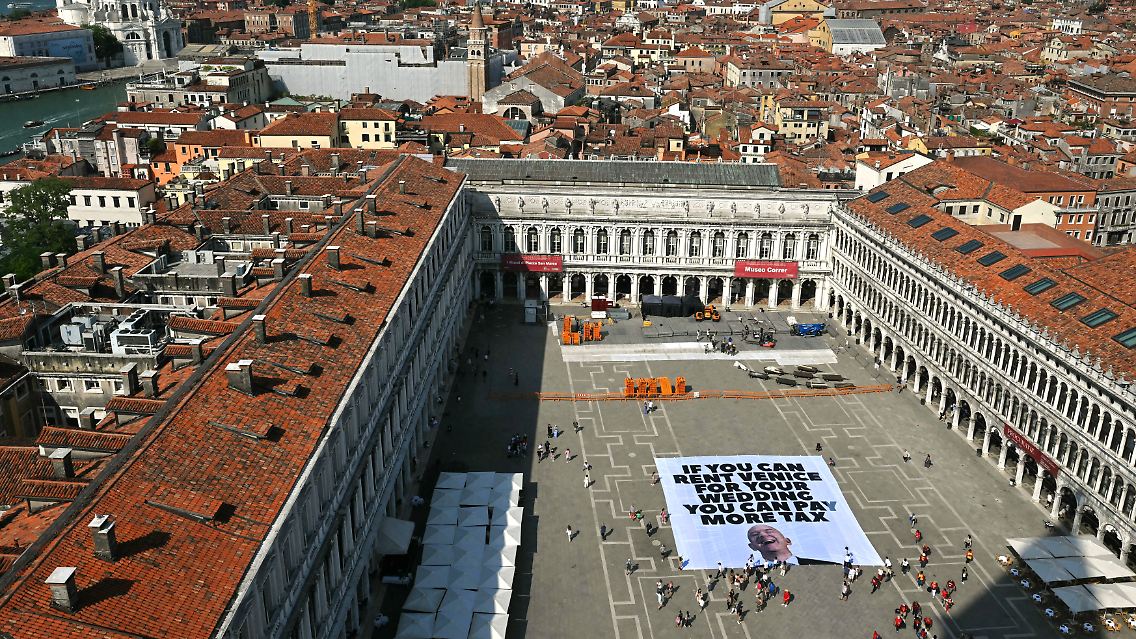 Der Protest gegen Bezos' Hochzeit ist groß.