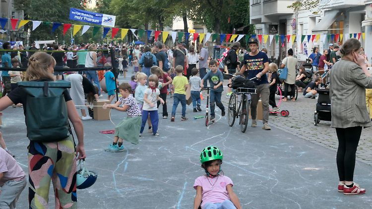 Straßen zum Spielen statt zum Autofahren könnten ein Ergebnis des Volksbegehrens sein. 
