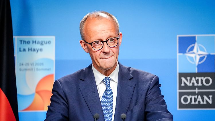 Andere Staaten seien Deutschlands Entscheidung gefolgt, mehr in die Verteidigung zu investieren, sagt Merz.