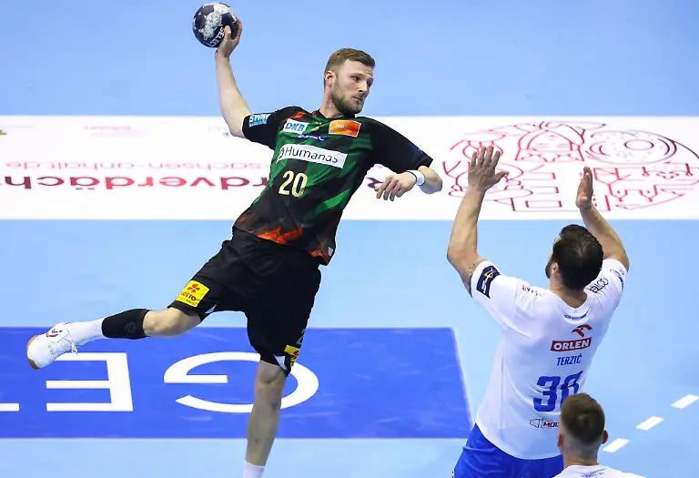 Magdeburgs-Philipp-Weber-l-hat-sich-mit-seinem-Team-gegen-Wisla-Plock-durchgesetzt-und-steht-nun-im-Final-Four-der-Champions-League
