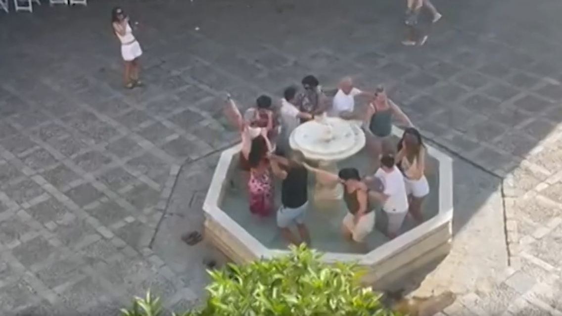 BrunnentanzSevilla.jpg