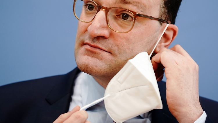 Es ist legitim, einen Untersuchungsauschuss zu fordern zu Jens Spahn - aber die Fairness sollte man dabei nicht ganz aus dem Fenster werfen. (Archivbild)