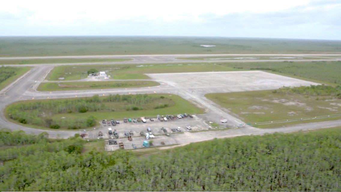 Die Haftanstalt soll auf dem Dade-Collier Training and Transition Airport entstehen.