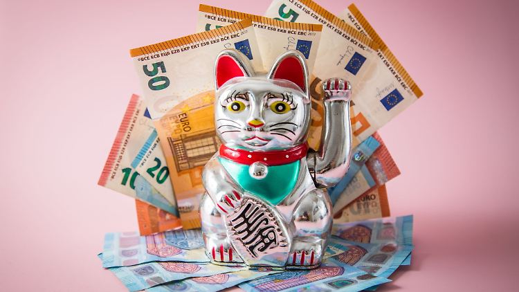Mit finanzieller Unabhängigkeit das große Glück erreichen? Manche Menschen streben genau danach.