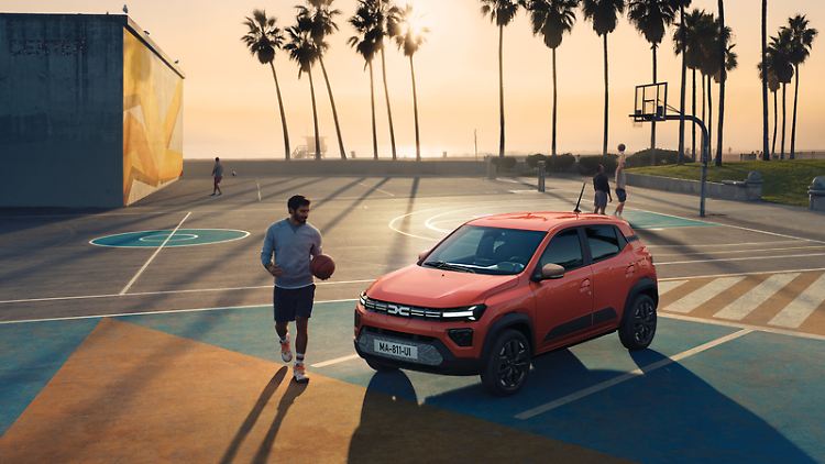 Die Autos von Dacia gehören zu den günstigen am Markt - mit dem Spring ab 16.900 Euro auch auf jenem für E-Autos.